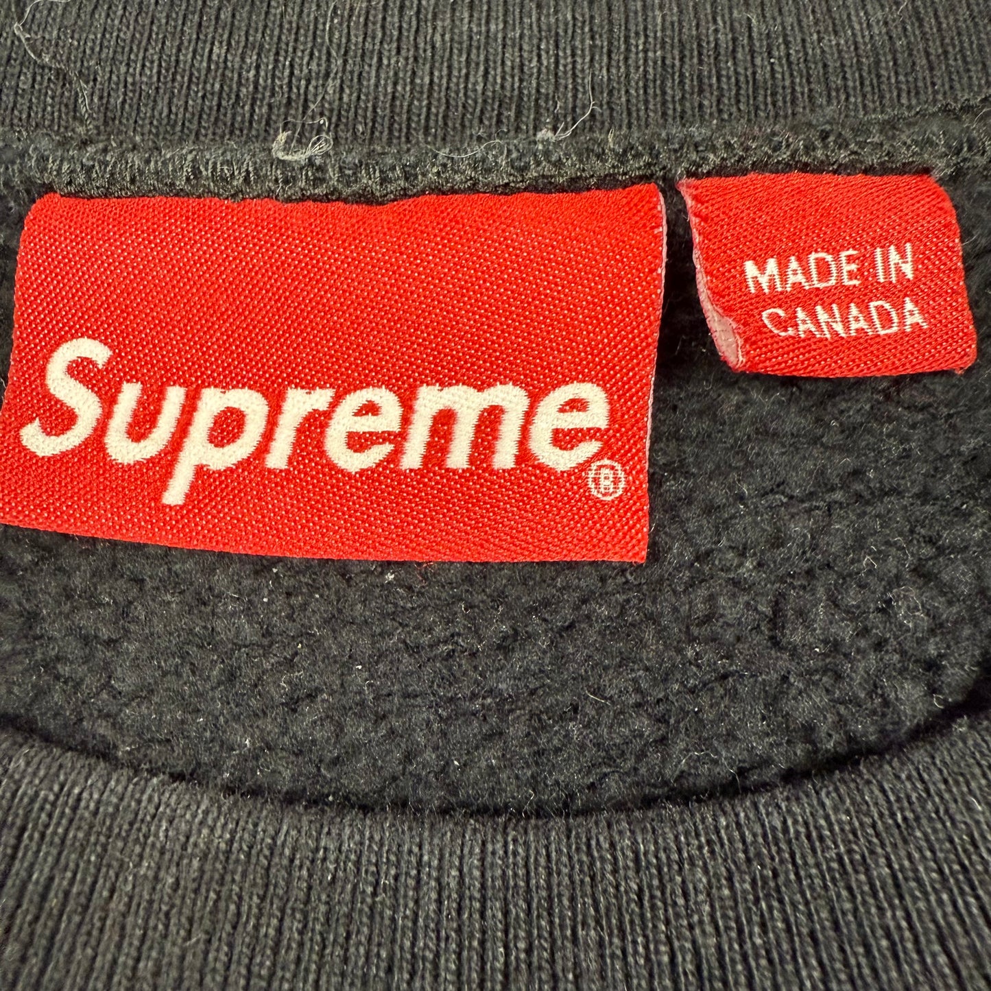Supreme Cutout Logo ‘Black’ Crewneck