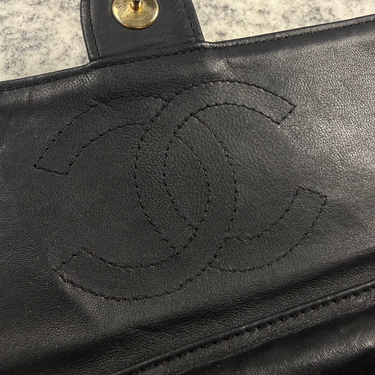 Chanel 1980s–1990s Black Quilted Leather CC Logo Chain Shoulder Bag