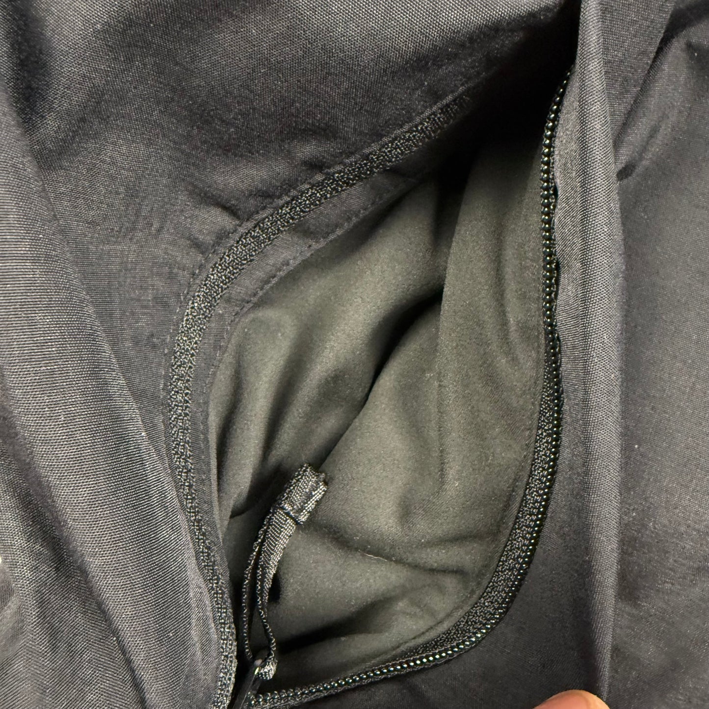 Arc’teryx Ames Gore-Tex ‘Black’ Jacket