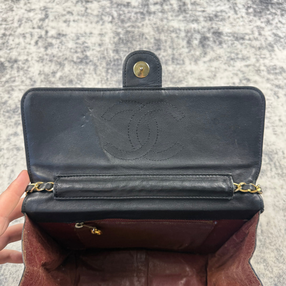 Chanel 1980s–1990s Black Quilted Leather CC Logo Chain Shoulder Bag
