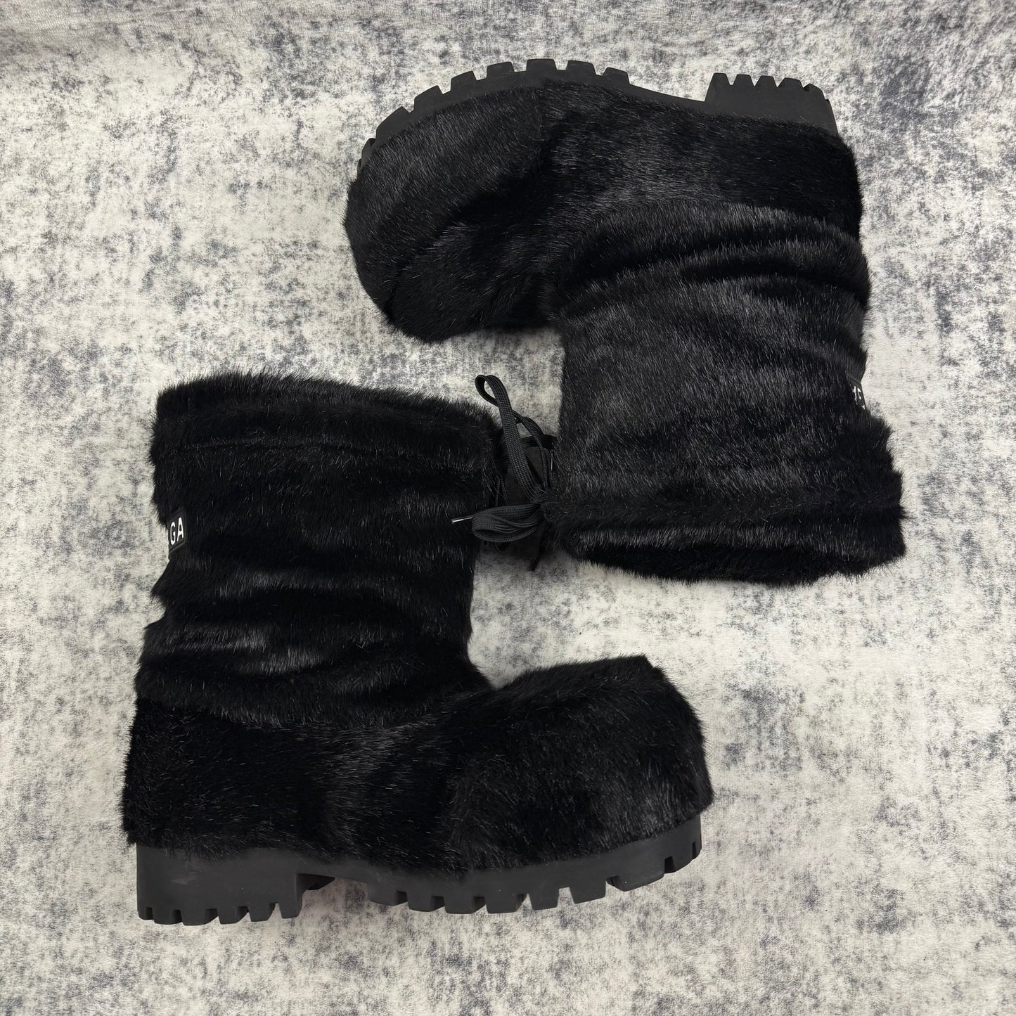 Balenciaga Alaska Furry Ski ‘Black’ Boots