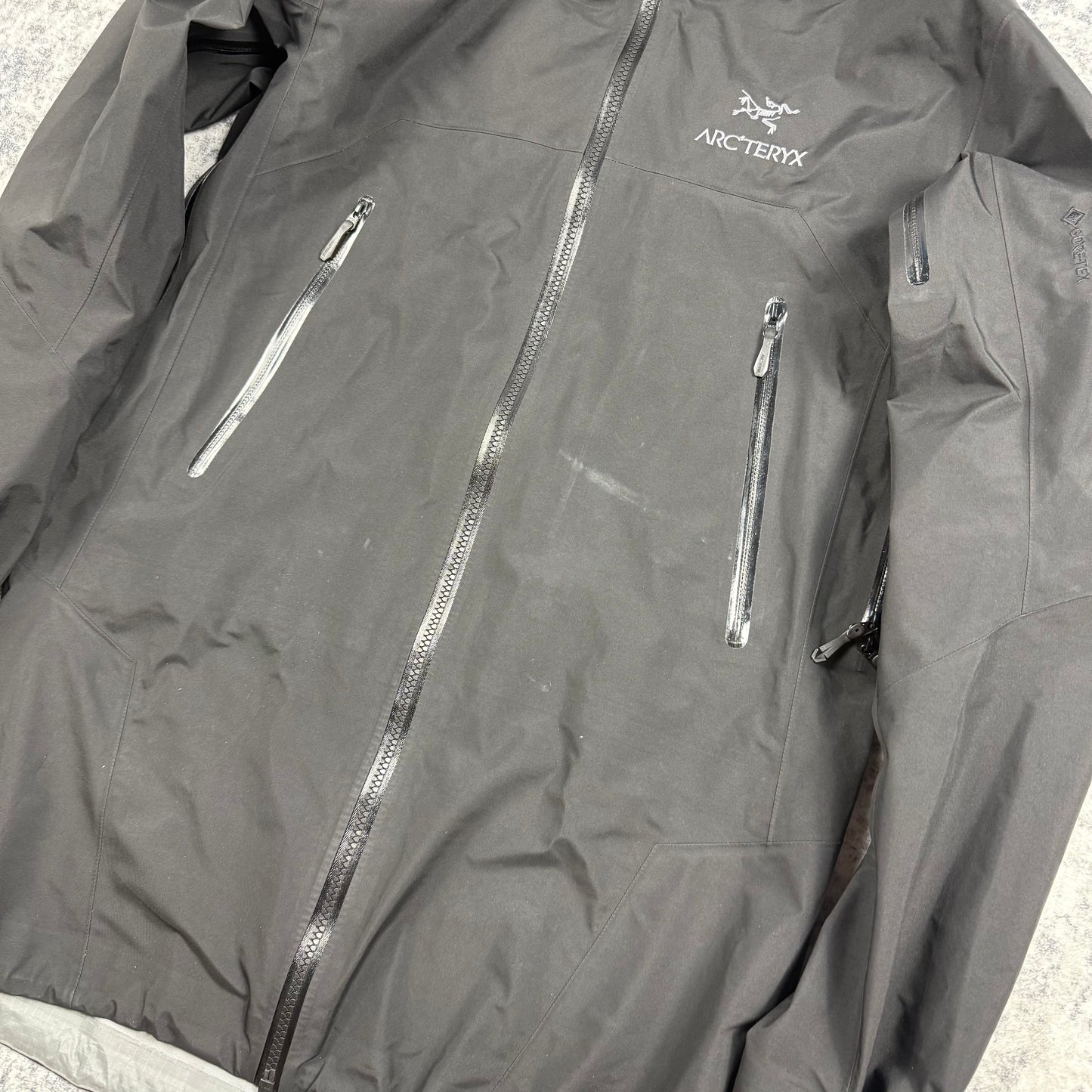 Arc’teryx Beta Long Gore-Tex ‘Black’ Jacket