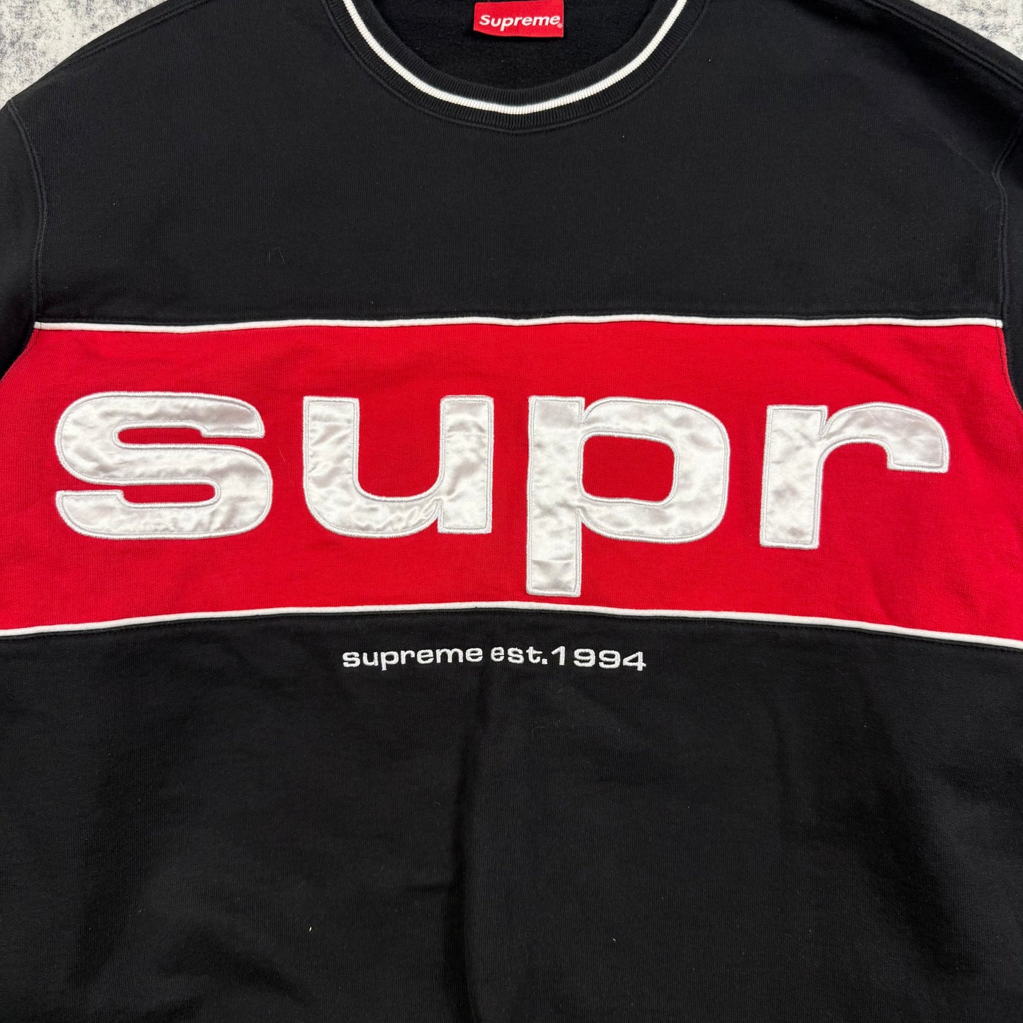 Supreme FW/19 Piping ‘Black’ Crewneck