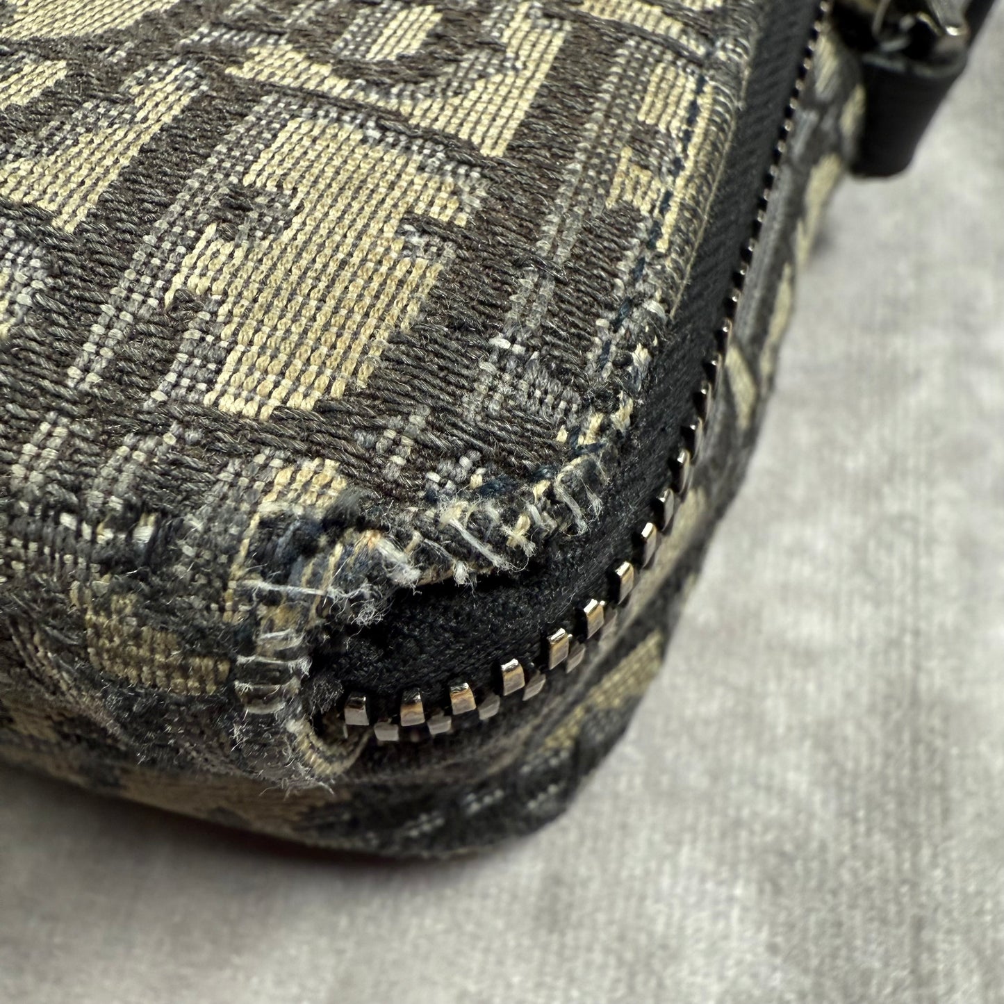 Dior 2020 Oblique Jacquard Zipped Pouch Crossbody