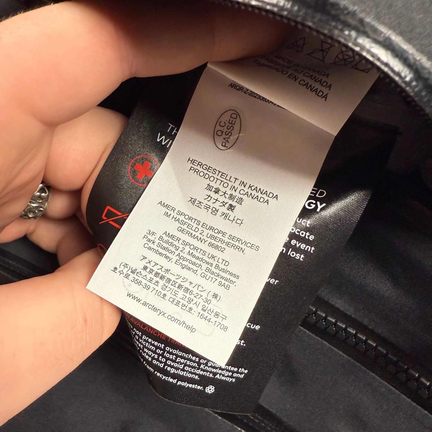 Arc’teryx Alpha Sv ‘Black’ Gore-Tex Jacket