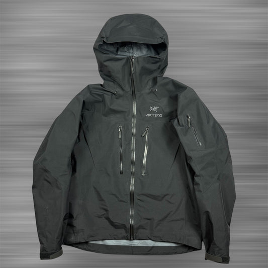 Arc’teryx Alpha Sv ‘Black’ Gore-Tex Jacket