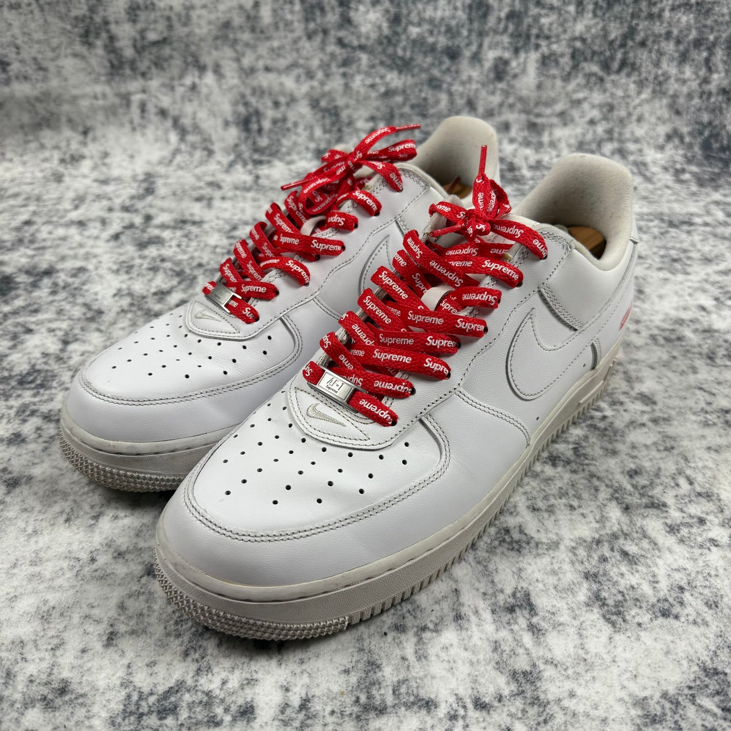 Nike Air Force 1 & Supreme ‘White’ Shoes