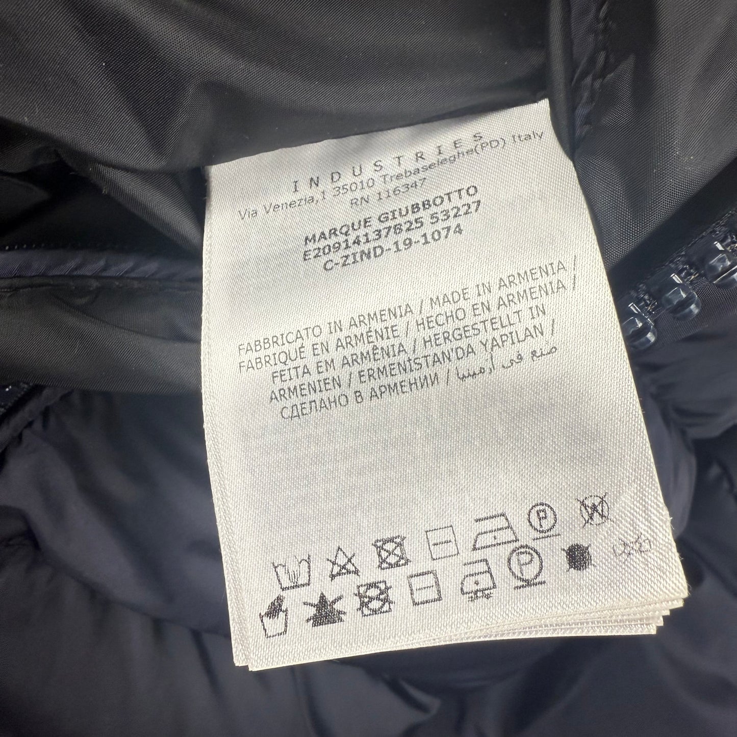 Moncler Puffer ‘Navy’ Jacket