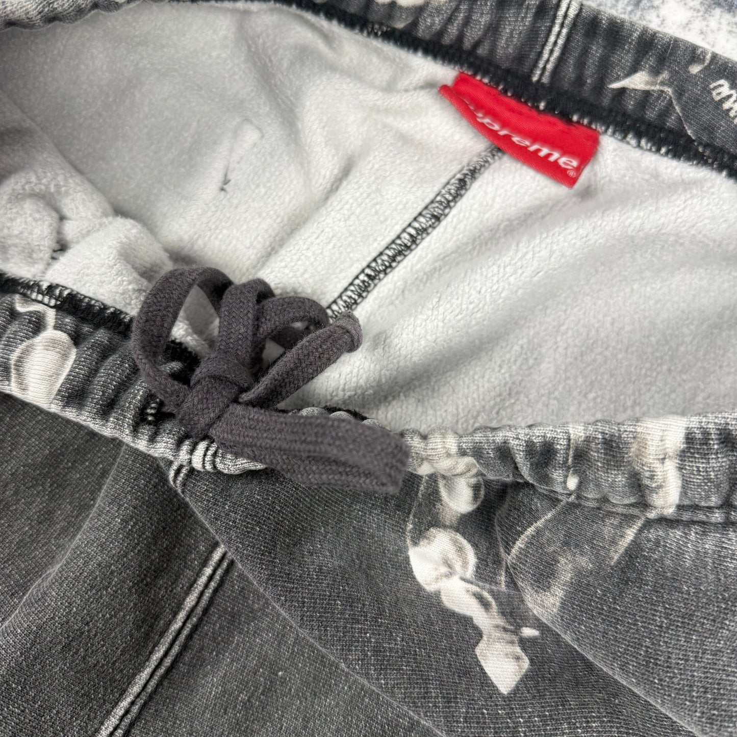 Supreme FW20 Studded Collars ‘Gray’ Sweatpants