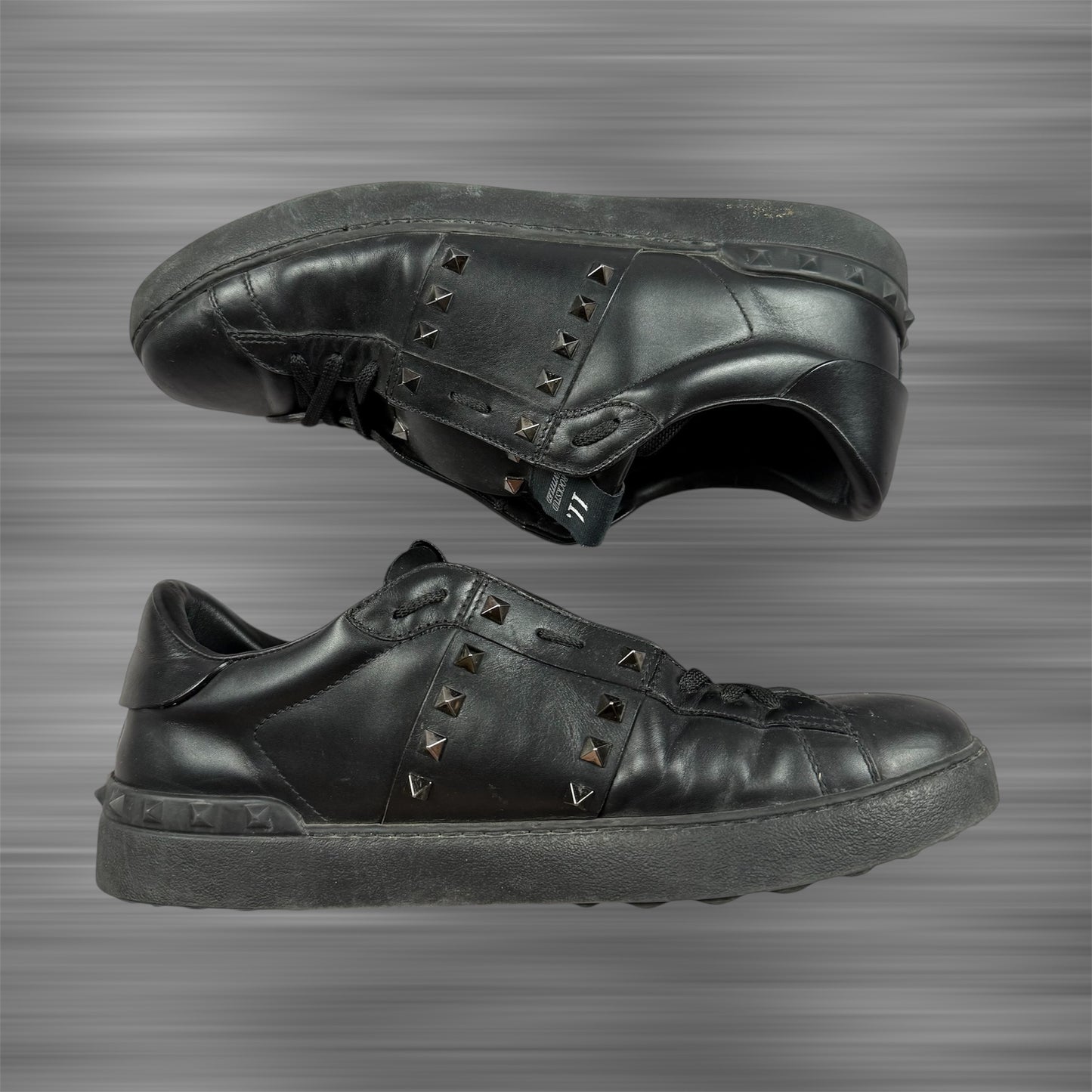 Valentino Garavani Rockstud Untitled Lace-Up Sneakers