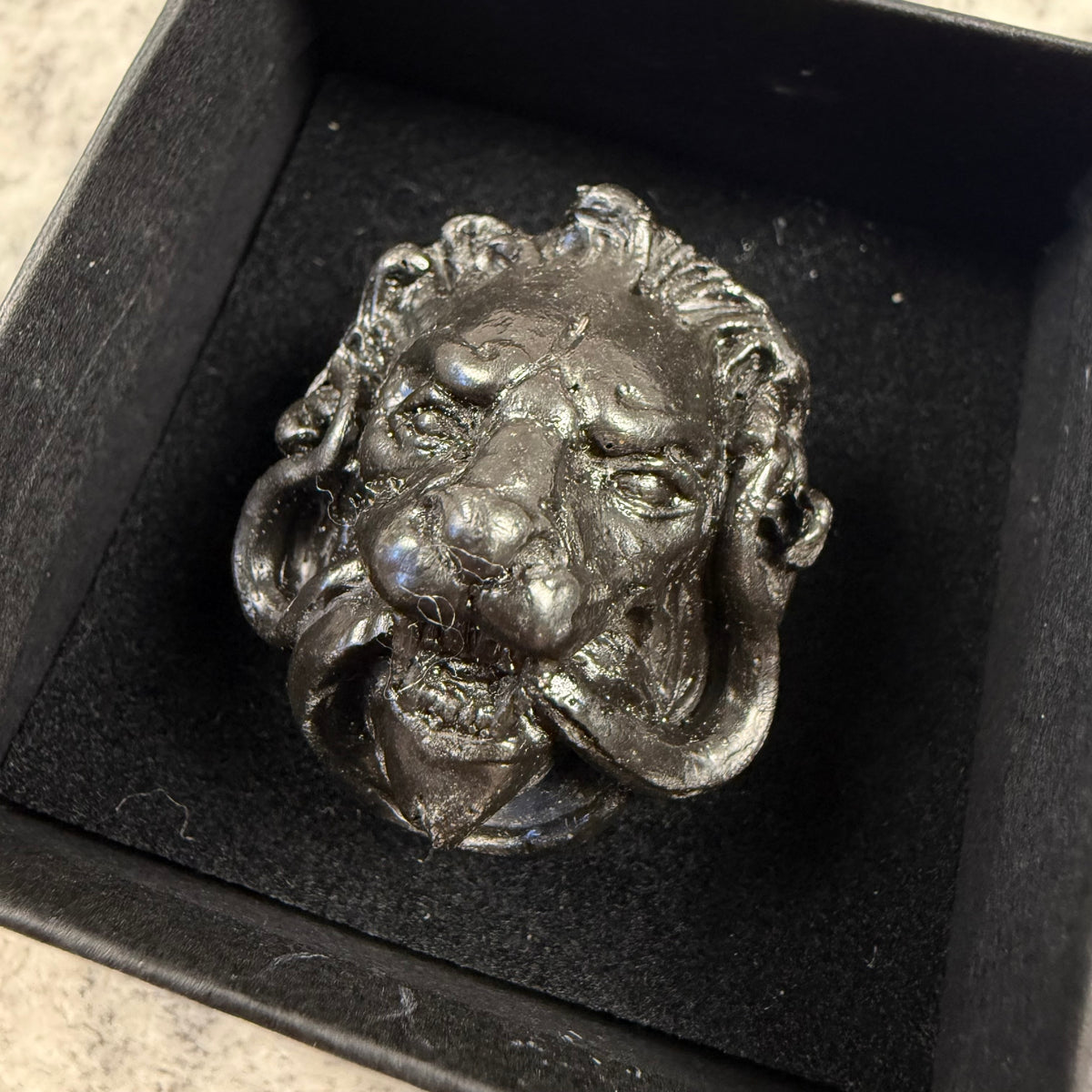 Macabre Gadgets Marble Lion Black Ring