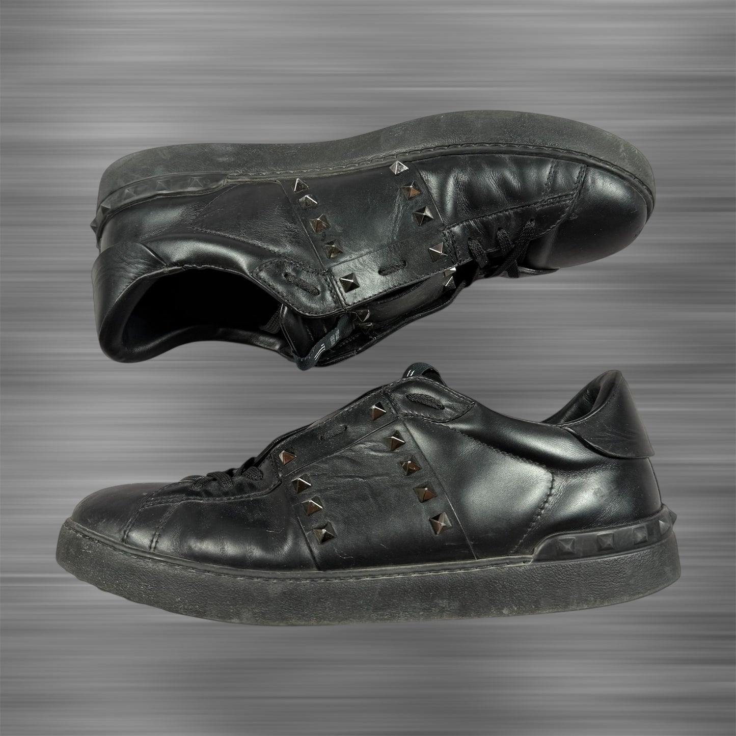 Valentino Garavani Rockstud Untitled Lace-Up Sneakers