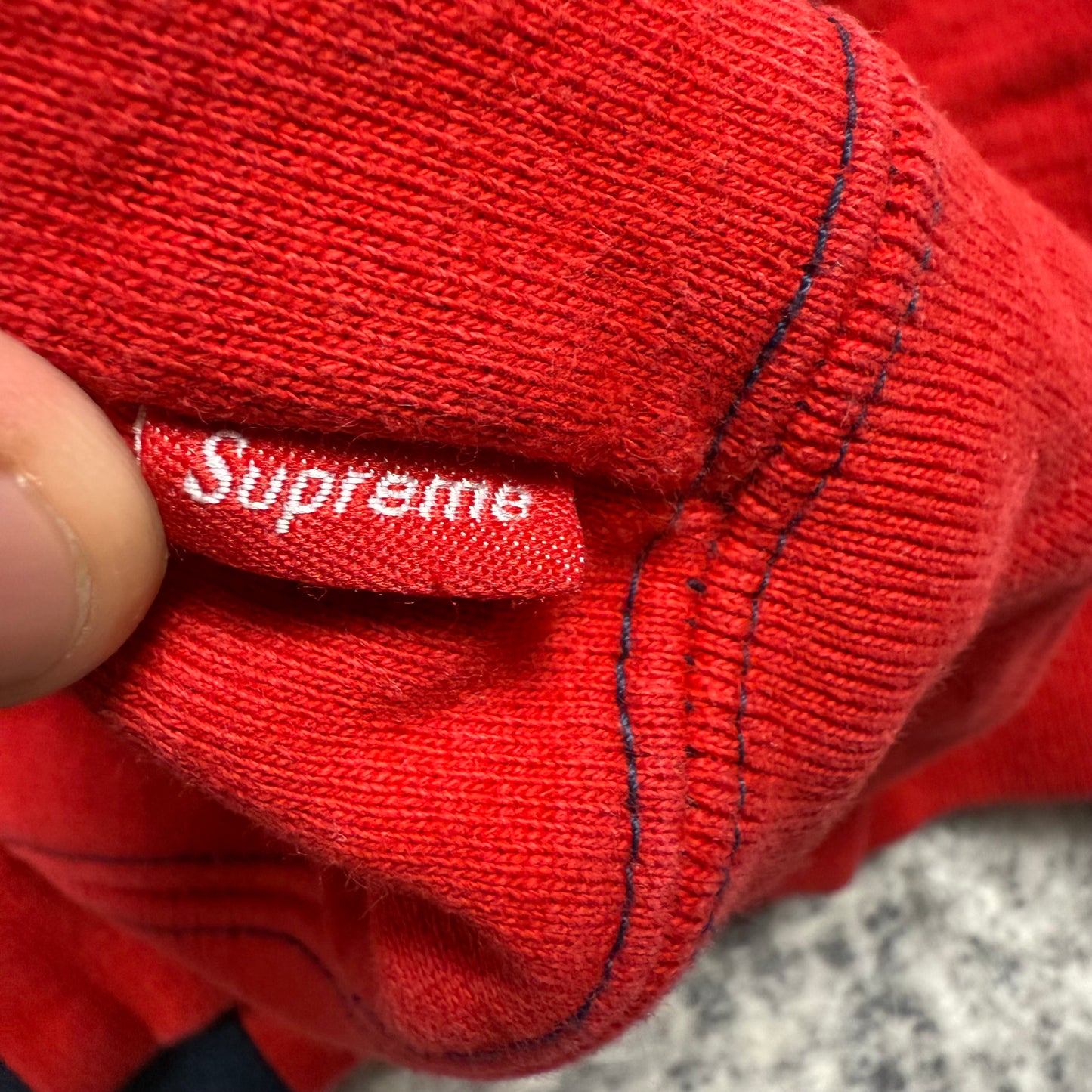 Supreme FW/18 Split ‘Red/Navy’ Crewneck