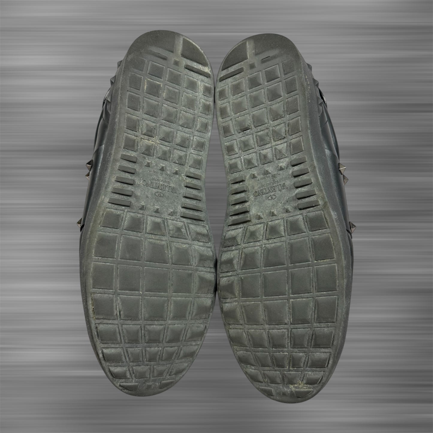 Valentino Garavani Rockstud Untitled Lace-Up Sneakers