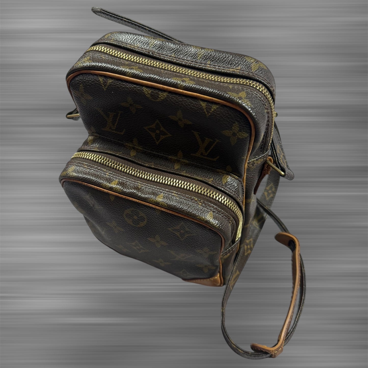 Louis Vuitton Monogrammed Vintage Shoulder Bag