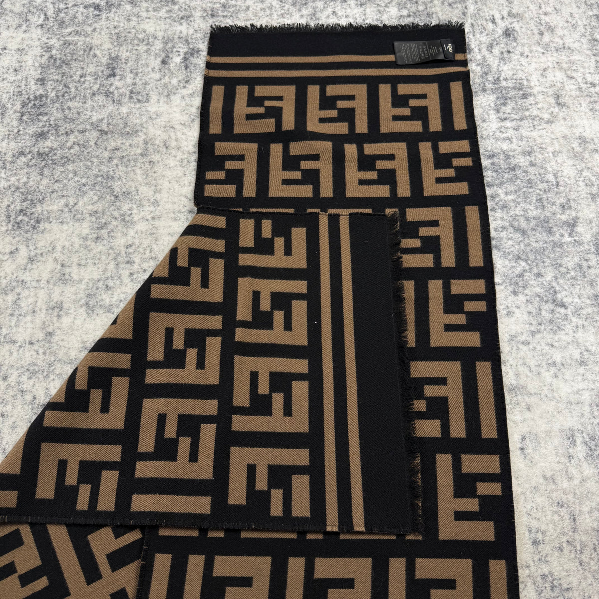 Fendi FF Logo Wool & Silk Scarf – Black/Brown