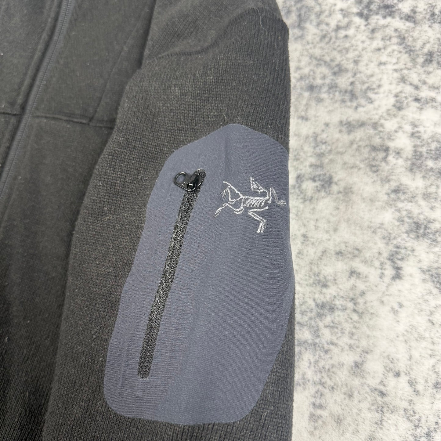 Arc’teryx Zip Fleece ‘Black’ Sweater