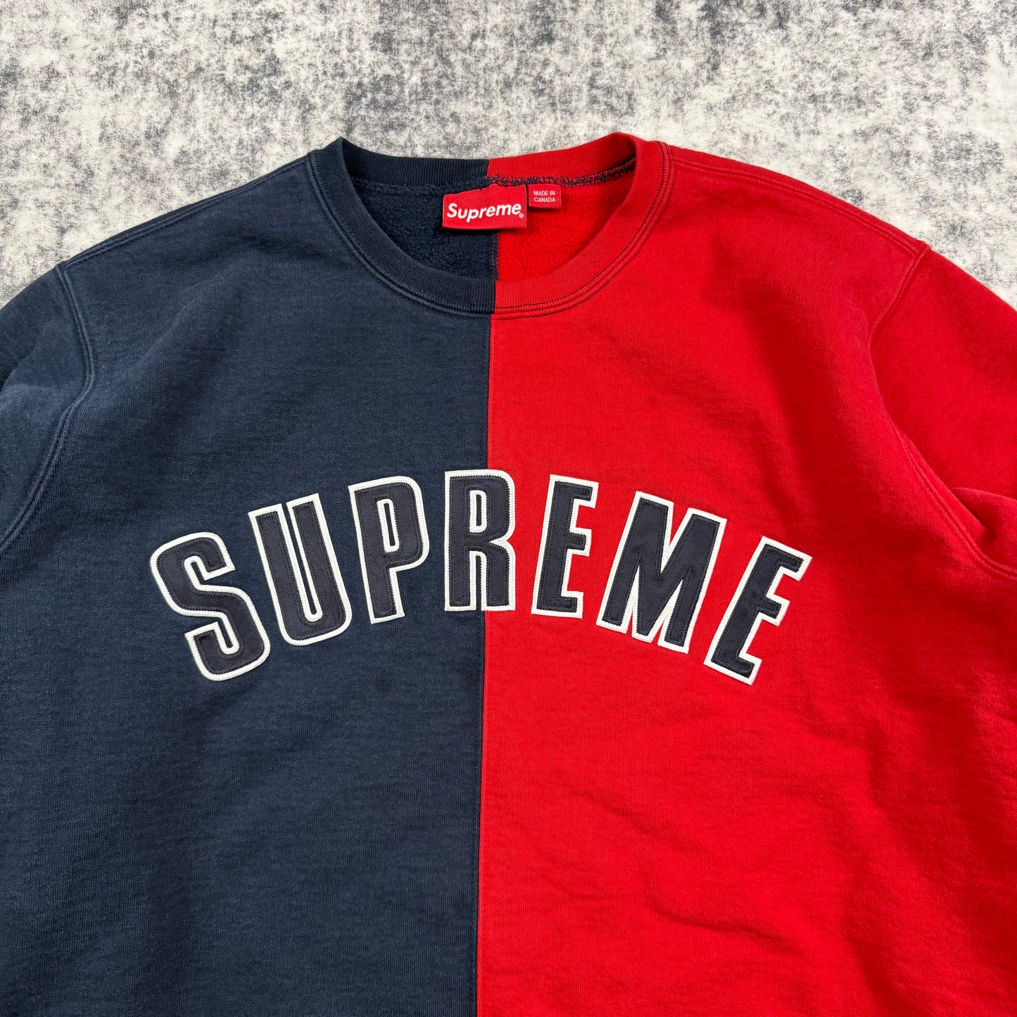 Supreme FW/18 Split ‘Red/Navy’ Crewneck