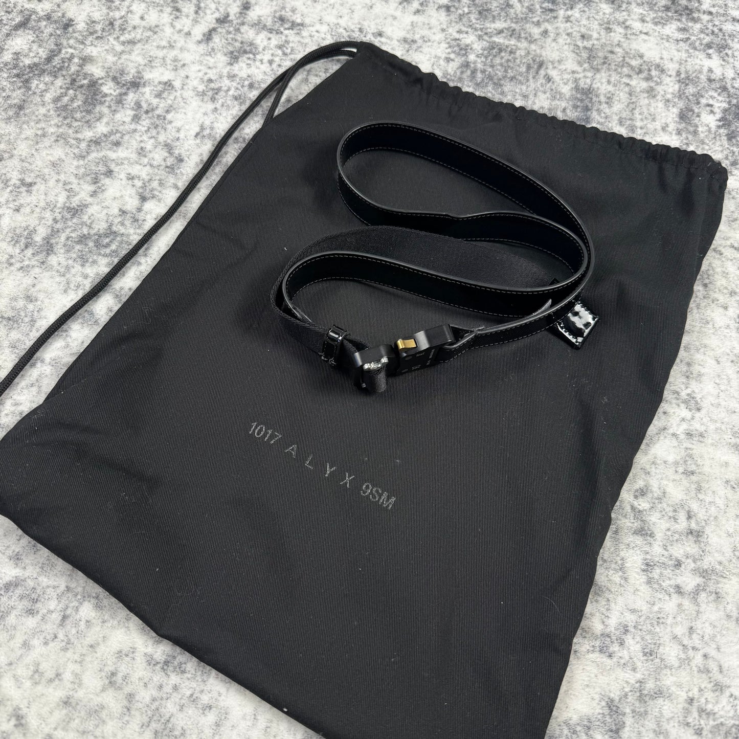 1017 Alyx 9SM Leather Rollercoaster ‘Black’ Belt