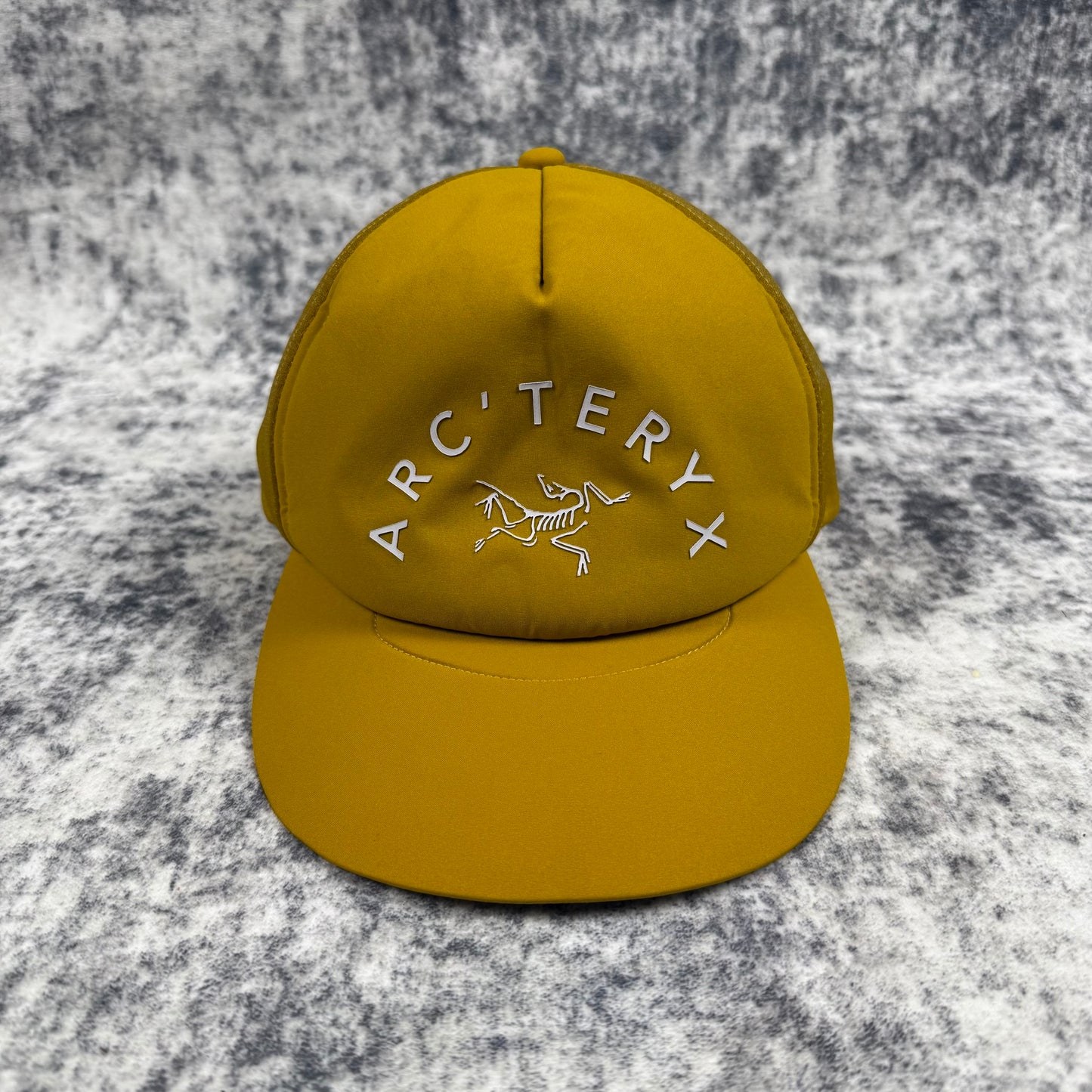 Arc’teryx Trucker Curved Cal