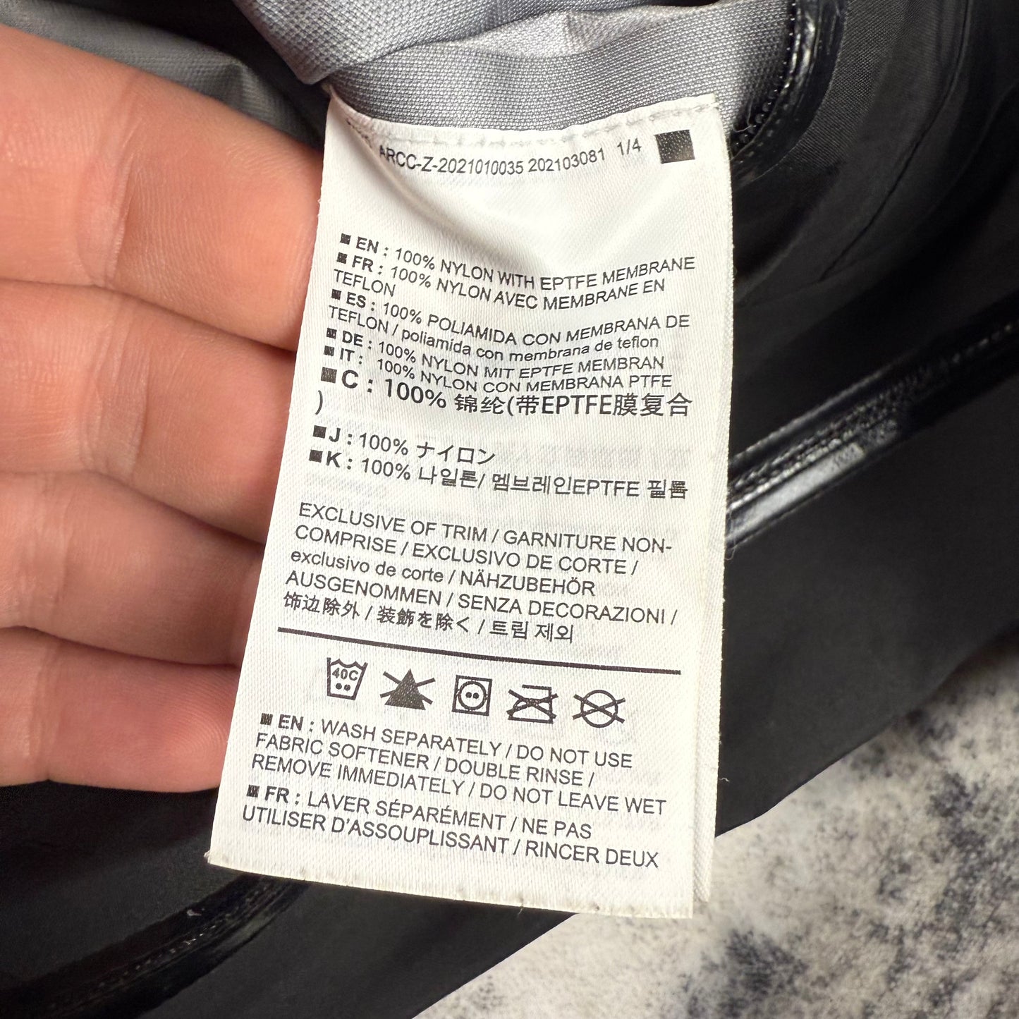 Arc’teryx Beta Long Gore-Tex ‘Black’ Jacket