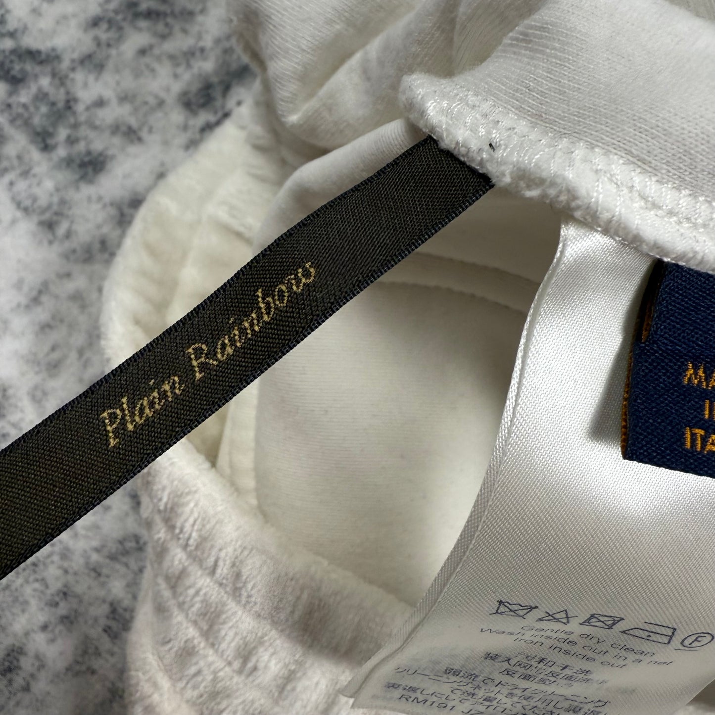 Louis Vuitton Monogram Flocked Logo ‘White’ Sweatpants
