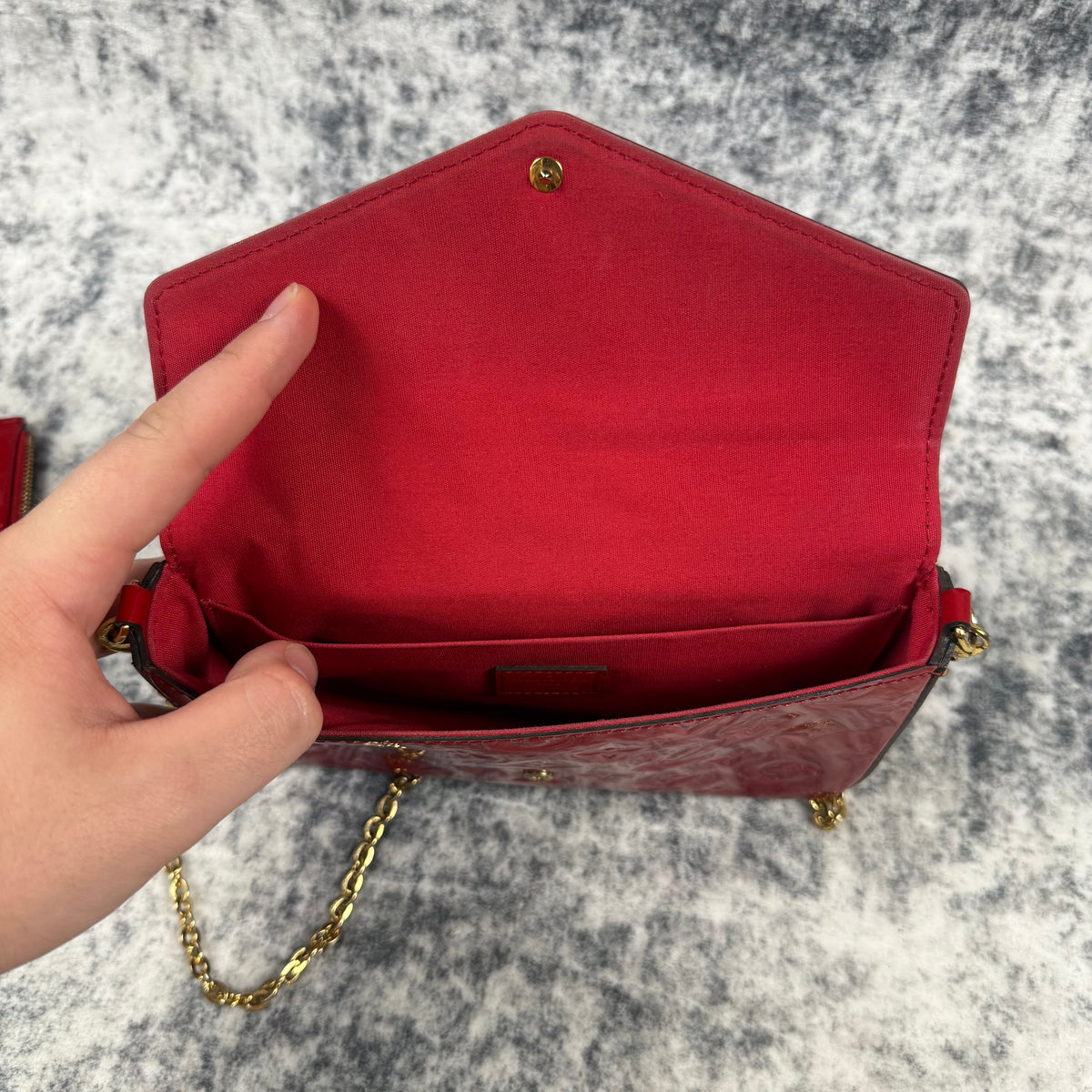 Louis Vuitton Monogram Vernis Pochette Félicie Red Bag