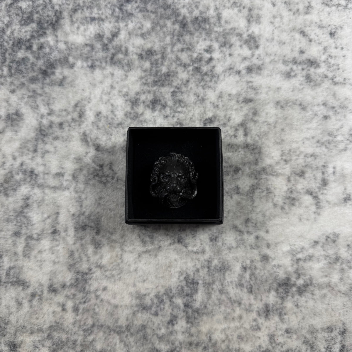 Macabre Gadgets Marble Lion Black Ring