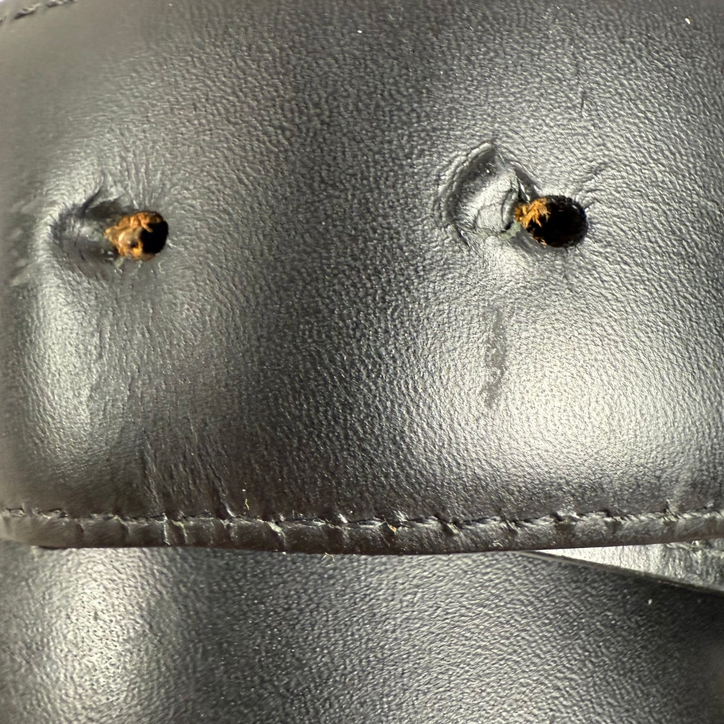 Louis Vuitton Leather Reversible ‘Black’ Belt