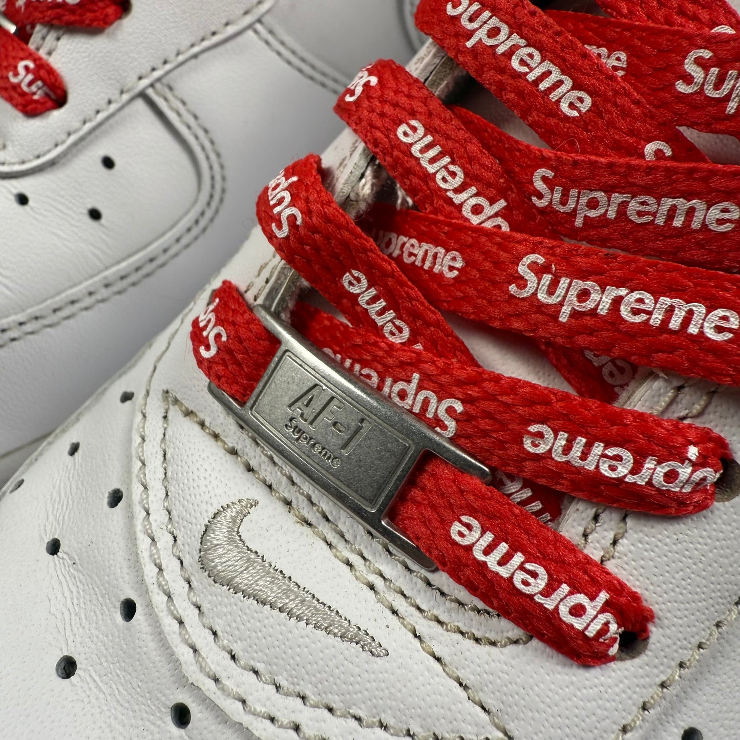 Nike Air Force 1 & Supreme ‘White’ Shoes
