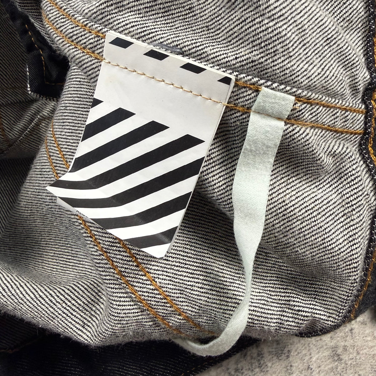 OFF-WHITE™ Arrow Slim Denim Jacket