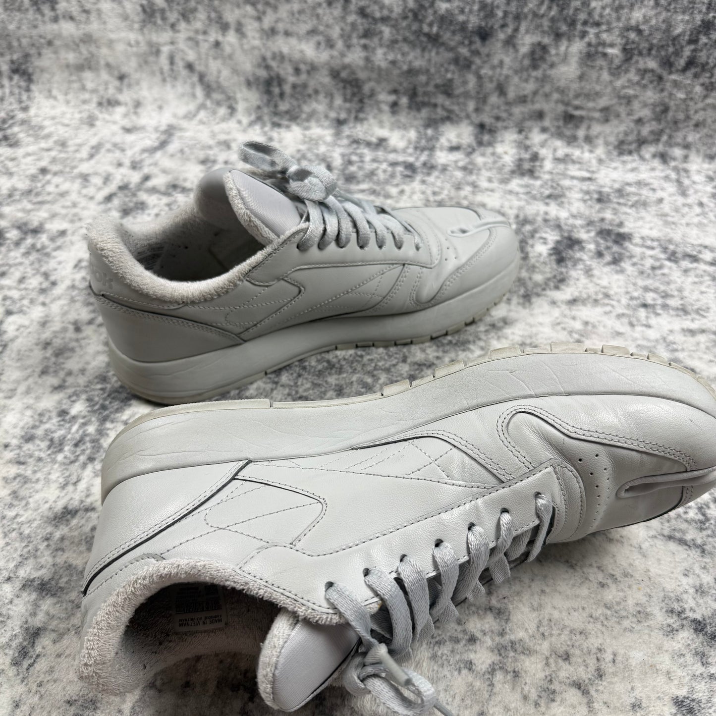 Maison Margiela x Reebok Classic Leather Tabi Pure Grey