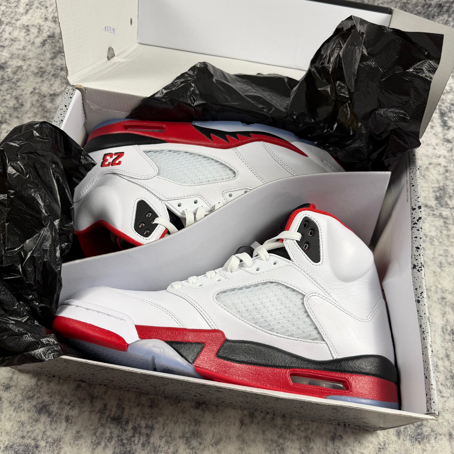 Jordan 5 Retro Fire Red Black Tongue Shoes