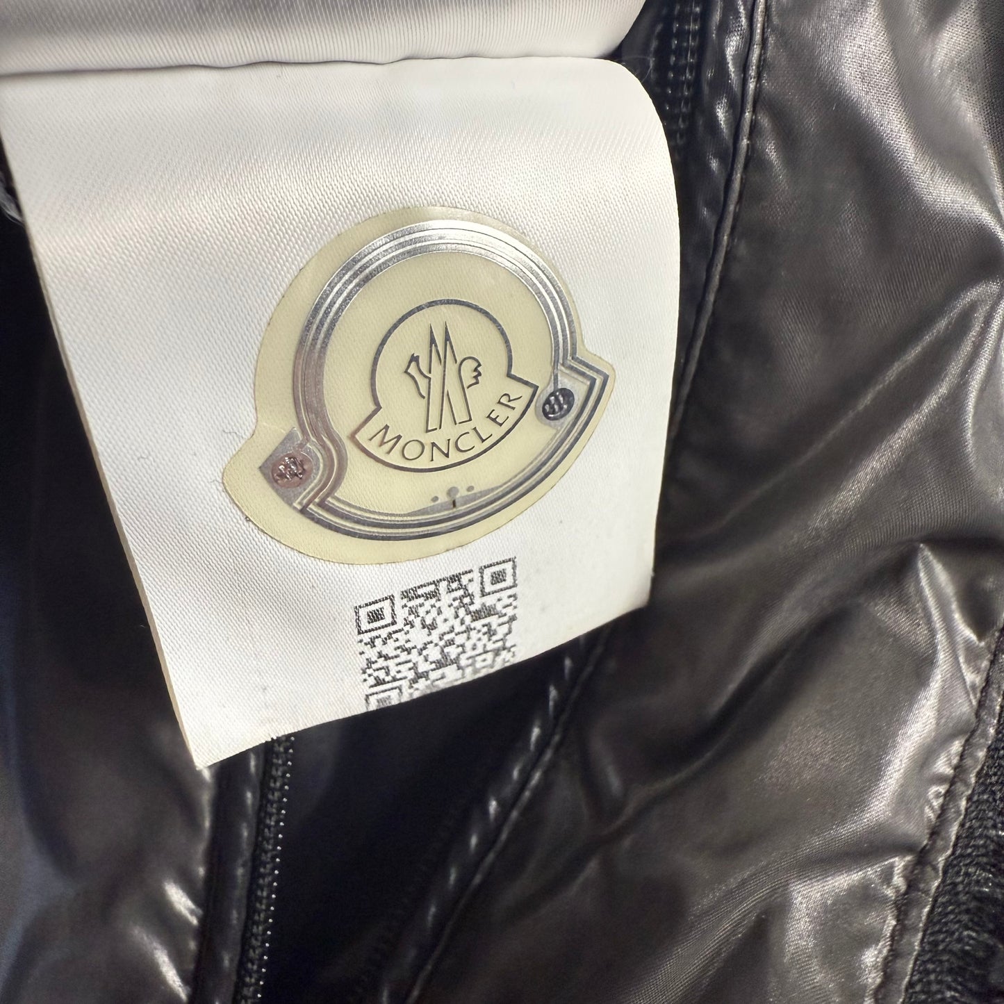Moncler Maya Giubbotto Black Lacquer Nylon Down Puffer Jacket