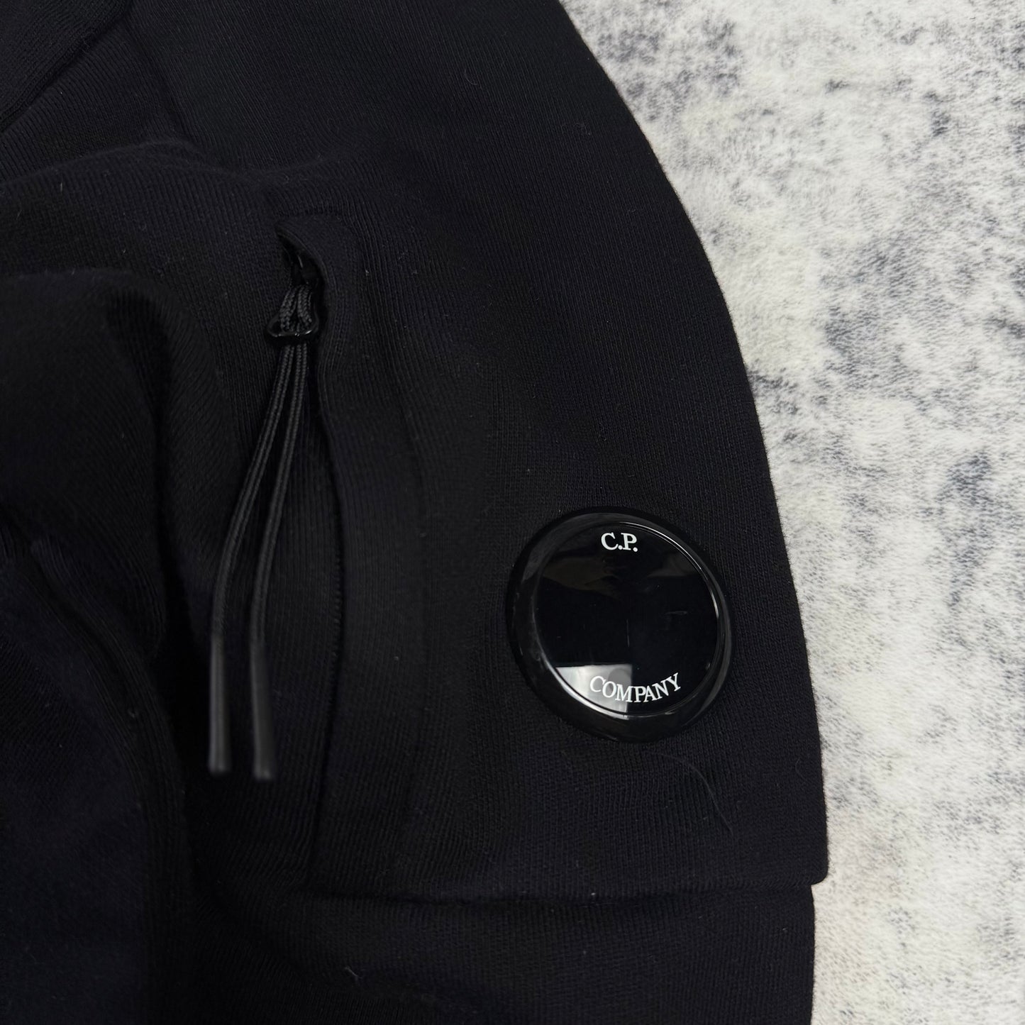 C.P. Company Lens ‘Black’ Crewneck