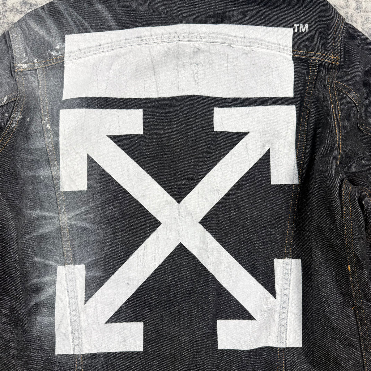 OFF-WHITE™ Arrow Slim Denim Jacket